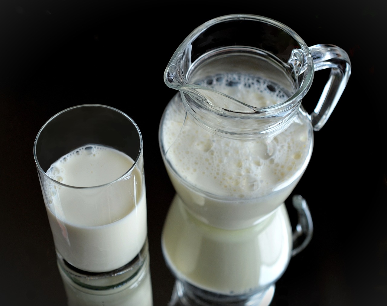 ¿Cuáles son los beneficios de la leche fresca?