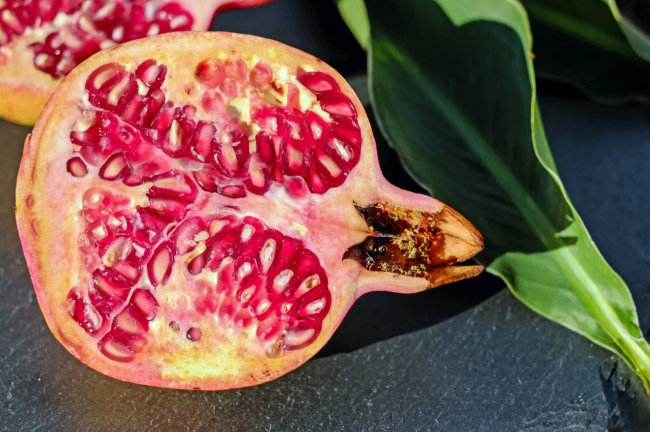 ¿Cuánto tarda la planta de granada en dar fruto?