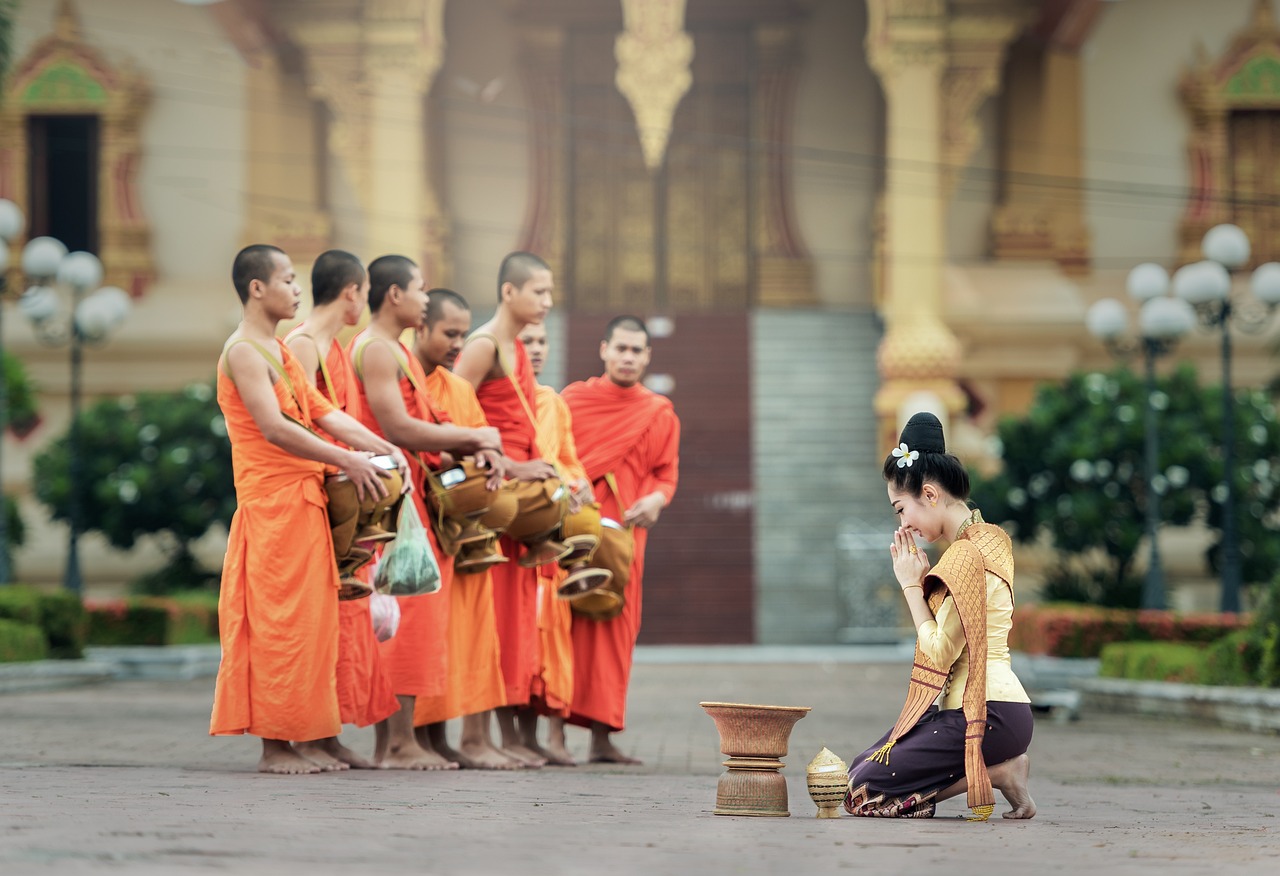 ¿Qué significa una mano con un Buda?